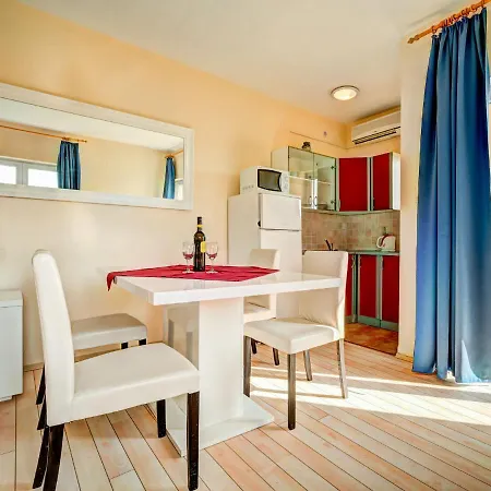 Melandura By Interhome