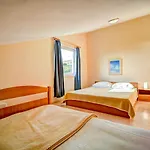 Melandura By Interhome Vakantiehuis