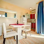Melandura By Interhome
