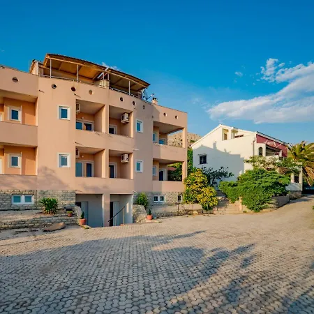 Hébergement de vacances Melandura By Interhome Dinjiška
