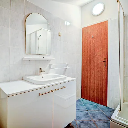 Melandura By Interhome Casa de Férias Dinjiška