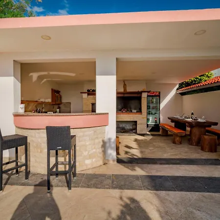 Дом отдыха Melandura By Interhome Dinjiska