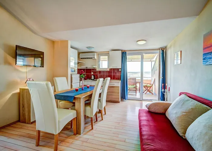 Melandura By Interhome Дом отдыха Dinjiska