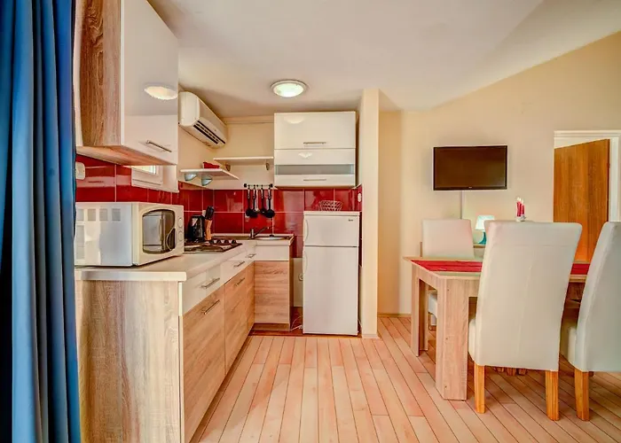 Дом отдыха Melandura By Interhome Dinjiska