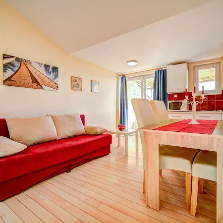 Melandura By Interhome *