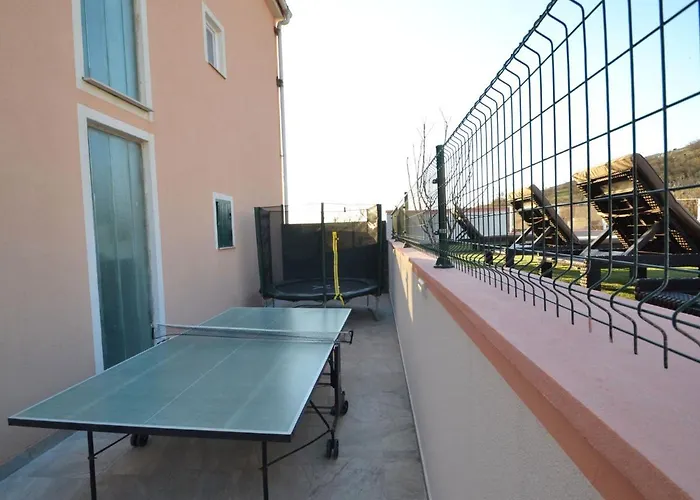 Melandura By Interhome Tatil Evi Dinjiška